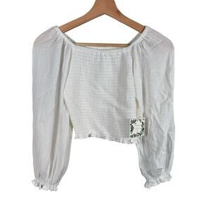 Chelsea & Violet Women's Size Medium White Knitted Crop-Top Boho Inspired Blouse